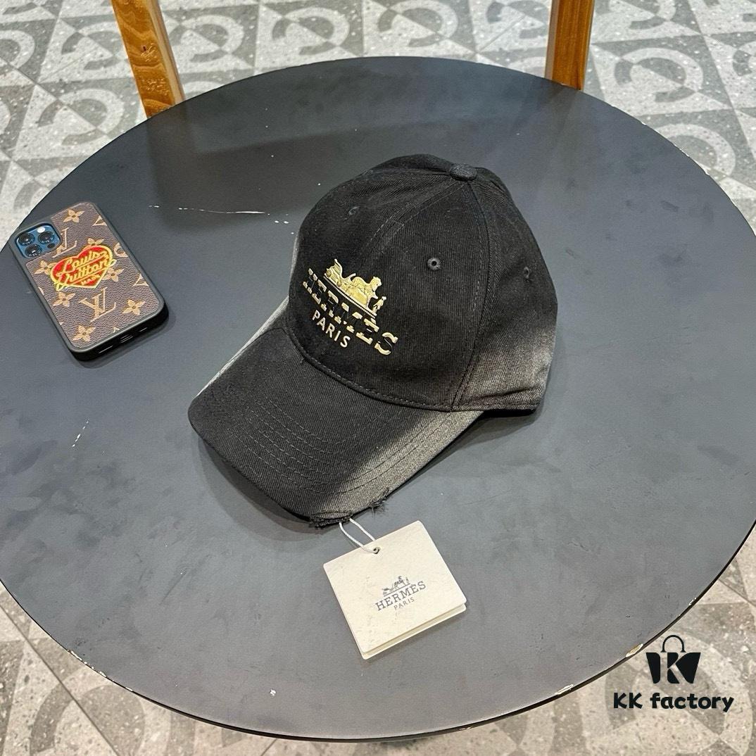 692fb73299f2d84055c87662 New Arrival HERMÈS Latest Authentic Single Baseball Cap, Color-Blocked H Design, Premium Craftsmanship with Original Ventilated Canvas Fabric and Factory Stainless Steel Adjustable Buckle