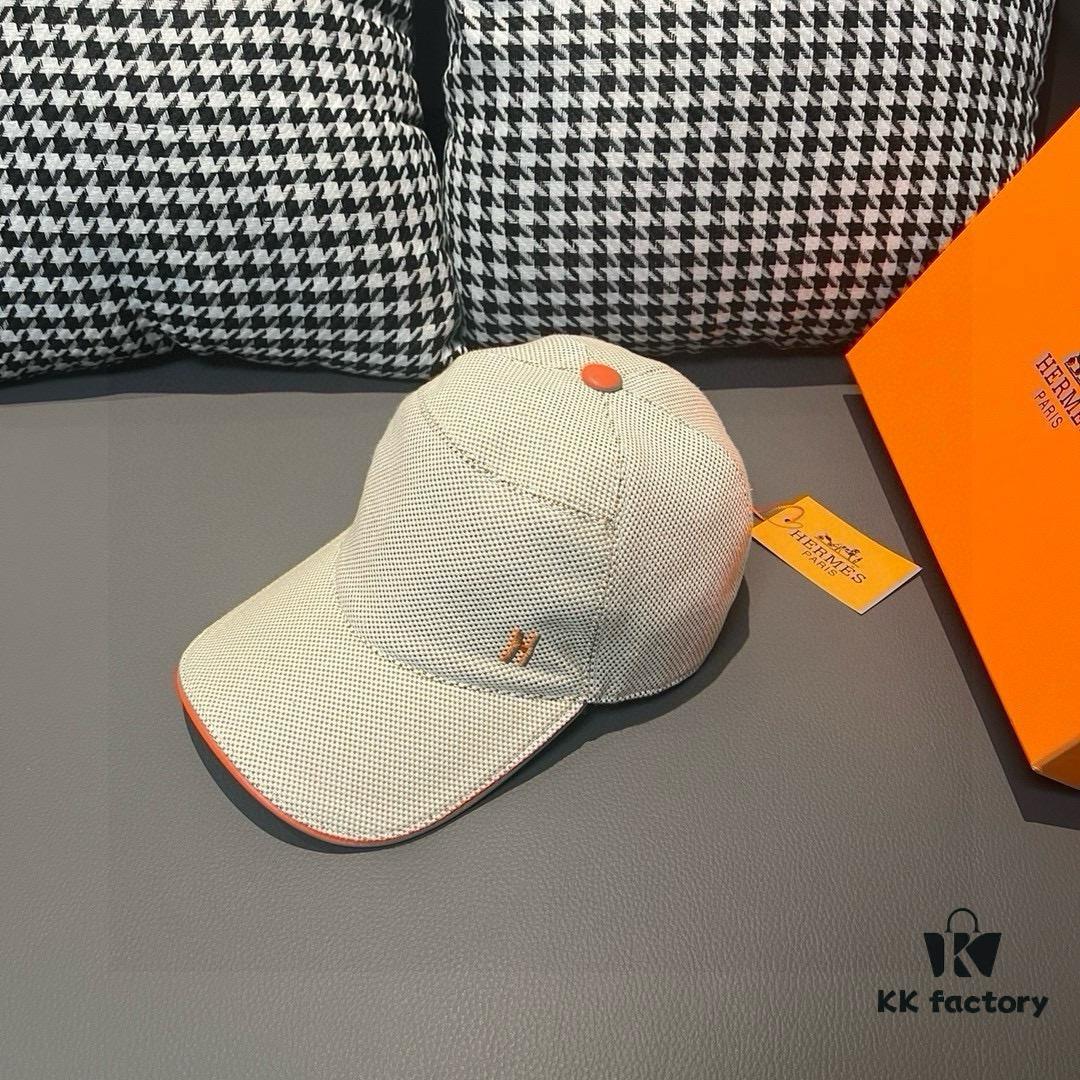 692fb75a99f2d84055c8769f Box and Cloth Bag Included, HERMÈS Original Design Baseball Cap, Classic H Logo, Authentic Mold Custom Made, Premium Breathable Canvas Fabric with Genuine Top-Layer Leather, Original Factory Stainless Steel Adjustable Buckle, Exquisite Craftsmanship, Stylish and High Quality