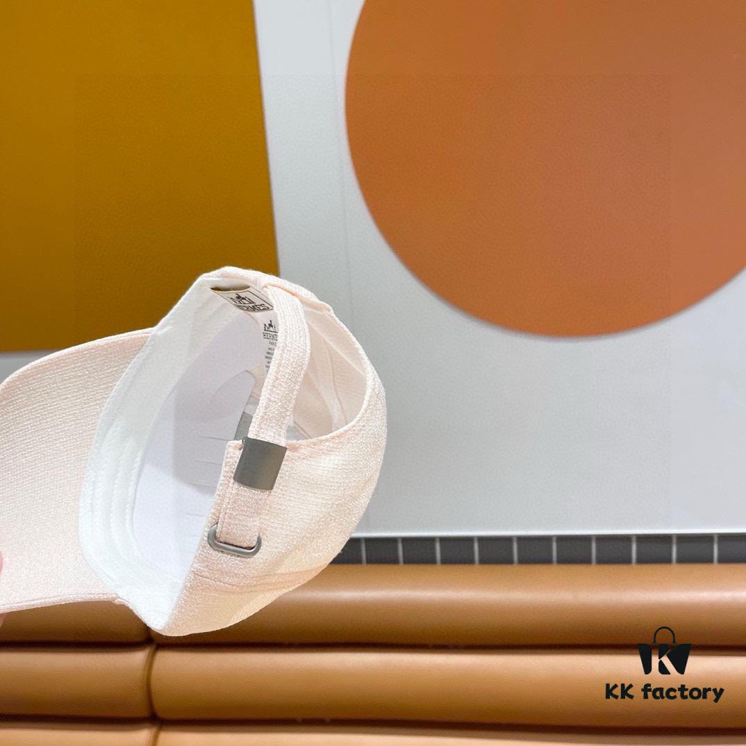 692fb7a699f2d84055c876ec Hermès HERMES Limited Edition Embossed Baseball Cap, Official Website Original Lining, High-End Version for Connoisseurs – Breathable, Comfortable, Ultra UV Protection, Elegant and Sophisticated Style