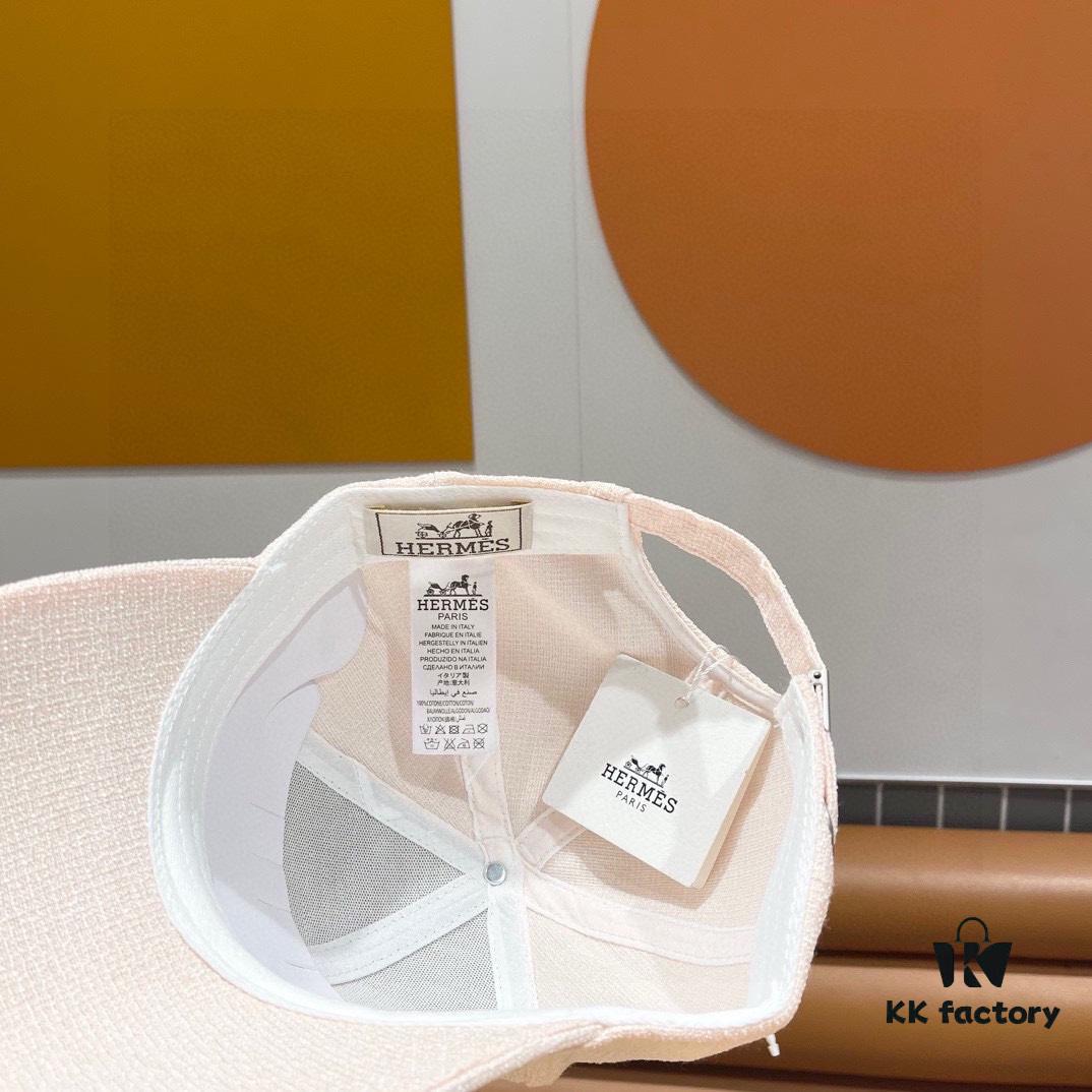 692fb7aa99f2d84055c876f2 Hermès HERMES Limited Edition Embossed Baseball Cap, Official Website Original Lining, High-End Version for Connoisseurs – Breathable, Comfortable, Ultra UV Protection, Elegant and Sophisticated Style