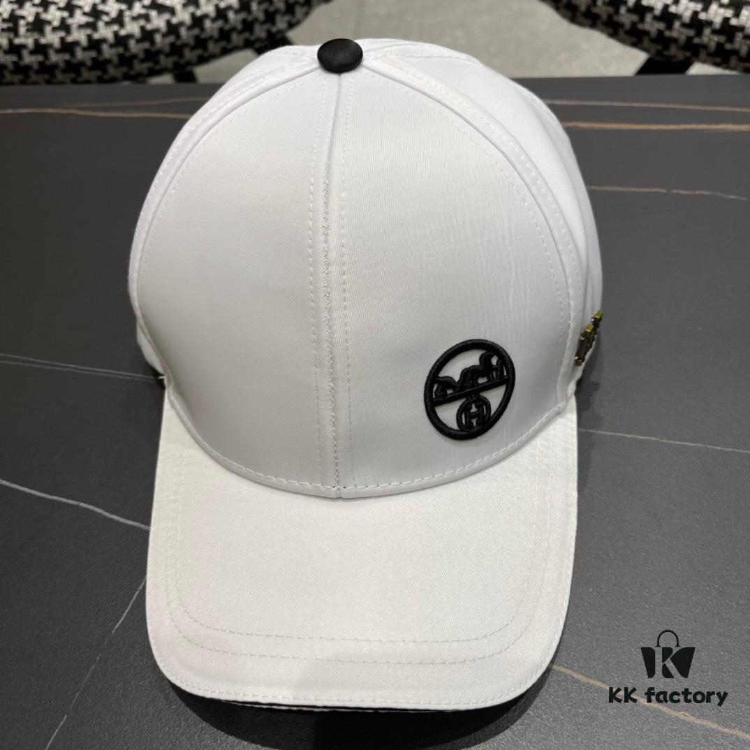 HERMÈS Original Design Baseball Cap, Classic H Logo, Premium Custom Molded Construction, Authentic Breathable Canvas Fabric, Exquisite Craftsmanship, Stylish and High Quality