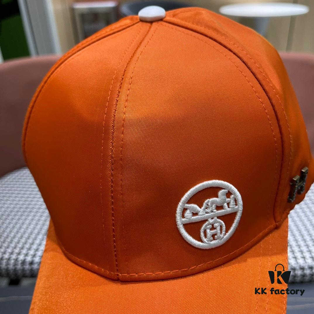 692fb88c99f2d84055c877e7 HERMÈS (Hermes) Original Quality Baseball Cap, Classic H Design, Authentic Mold Custom Made, Premium Breathable Canvas Fabric, Exquisite Craftsmanship, Stylish and Handsome, Exceptional Quality