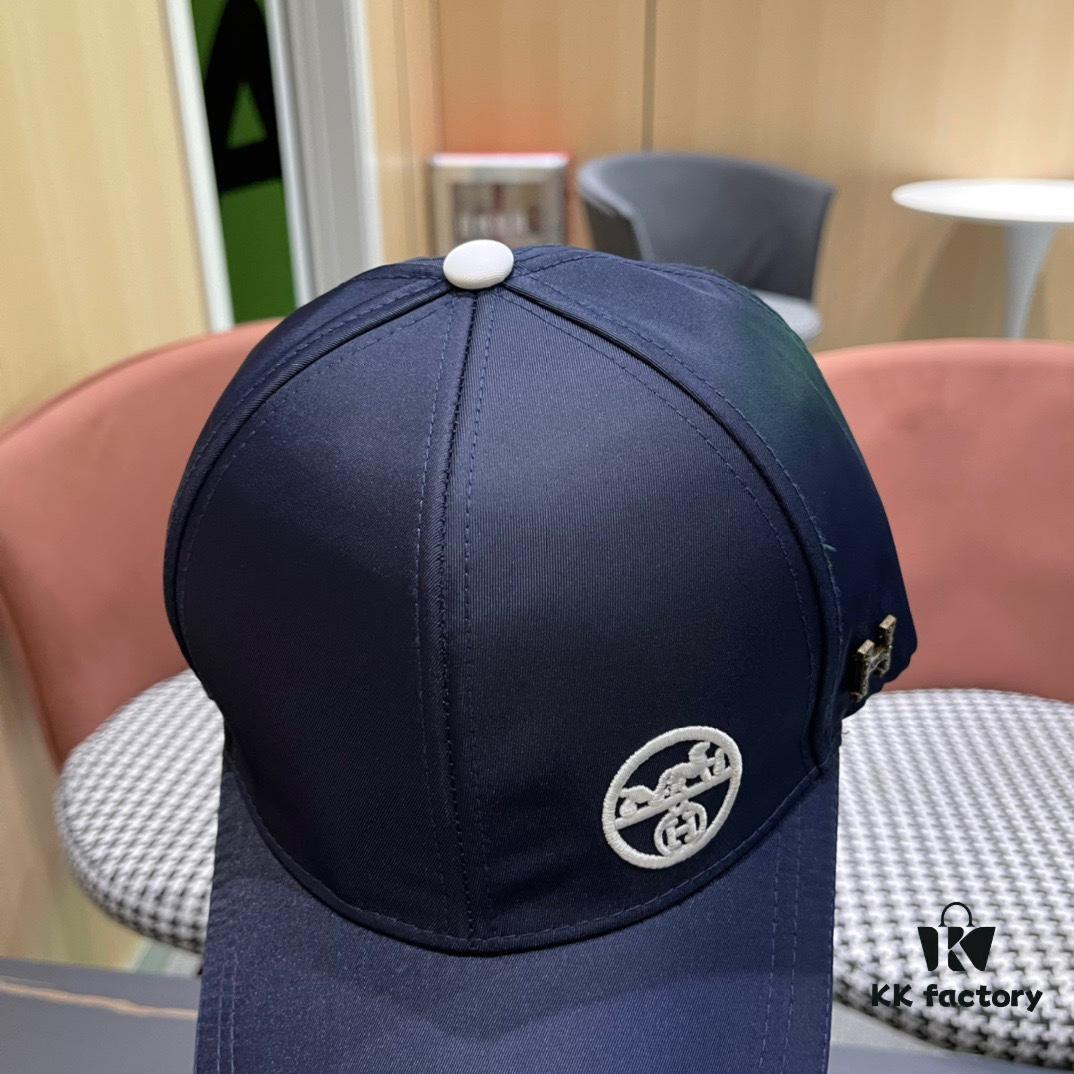 HERMÈS Original Quality Baseball Cap, Classic H Design, Premium Custom Molded, Authentic Breathable Canvas Fabric, Exquisite Craftsmanship, Stylish and High-Quality