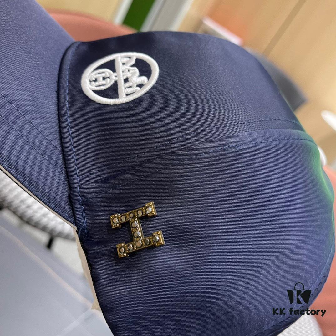 HERMÈS Original Quality Baseball Cap, Classic H Design, Premium Custom Molded, Authentic Breathable Canvas Fabric, Exquisite Craftsmanship, Stylish and High-Quality