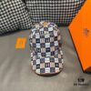 692fb8d999f2d84055c87854 Box and cloth bag included, HERMÈS (Hermès) new original order baseball cap with H embroidery checkered design, genuine leather mold custom-made, original breathable canvas fabric + top-layer cowhide, factory fine steel adjustable buckle, exquisite craftsmanship, stylish and handsome with outstanding quality!