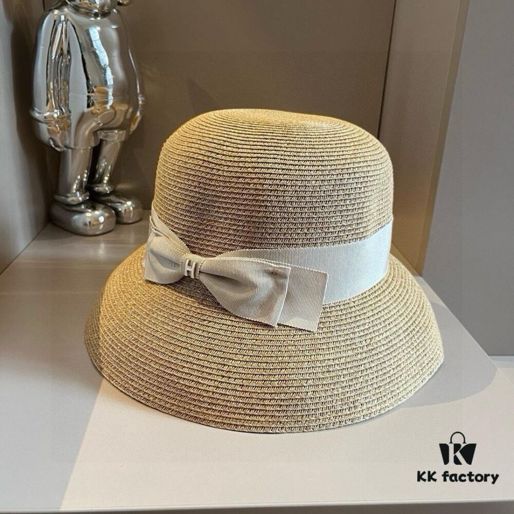692fb93e99f2d84055c878dc Hermes New Arrival Straw Hat, Made from Taiwanese Fine Straw, Simple and Elegant Aristocratic Style, Head Circumference 57cm