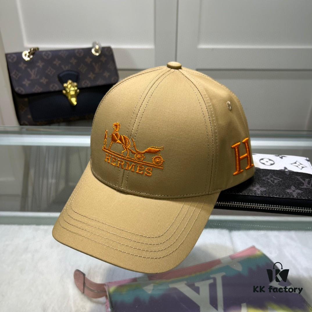 692fb99999f2d84055c87926 Hermes Limited Edition Embroidered Baseball Cap with Dust Bag, Official Website Original Lining, High Version, Breathable and Comfortable, Ultra-high Sun Protection, Elegant and Stylish