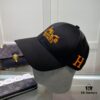 692fb99c99f2d84055c87929 Hermes Limited Edition Embroidered Baseball Cap with Dust Bag, Original Lining from Official Website, High-Quality and Breathable, UV Protection, Elegant Socialite Style