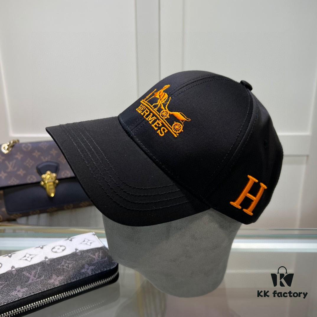 692fb99c99f2d84055c87929 Hermes Limited Edition Embroidered Baseball Cap with Dust Bag, Original Lining from Official Website, High-Quality and Breathable, UV Protection, Elegant Socialite Style