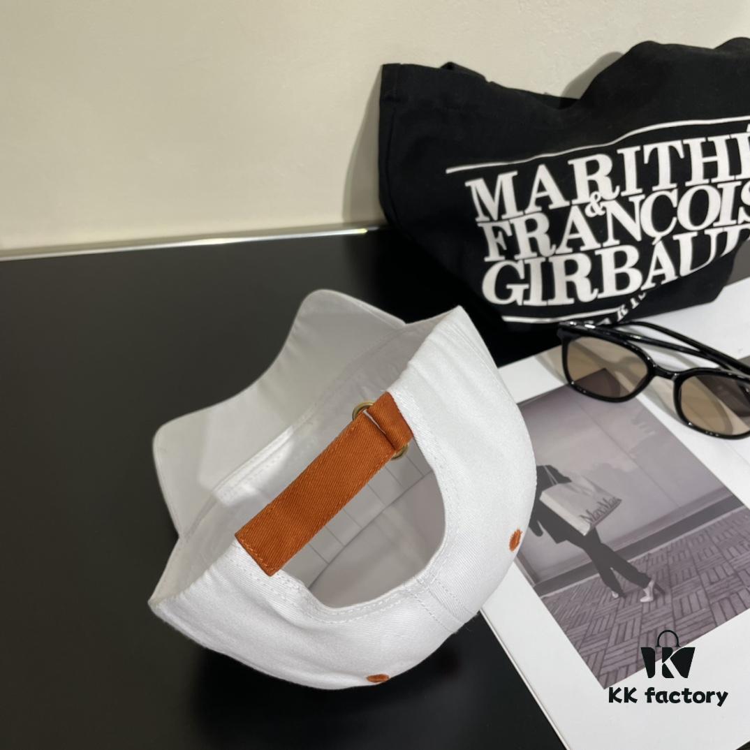 692fb9ec99f2d84055c8797b New Arrival HERMÈS Latest Style Authentic Single Baseball Cap, Color-Blocked H, Official Mold Custom Made, Original Breathable Canvas Fabric with Factory Stainless Steel Adjustable Buckle, Exquisite Craftsmanship, Stylish and Handsome, Premium Quality