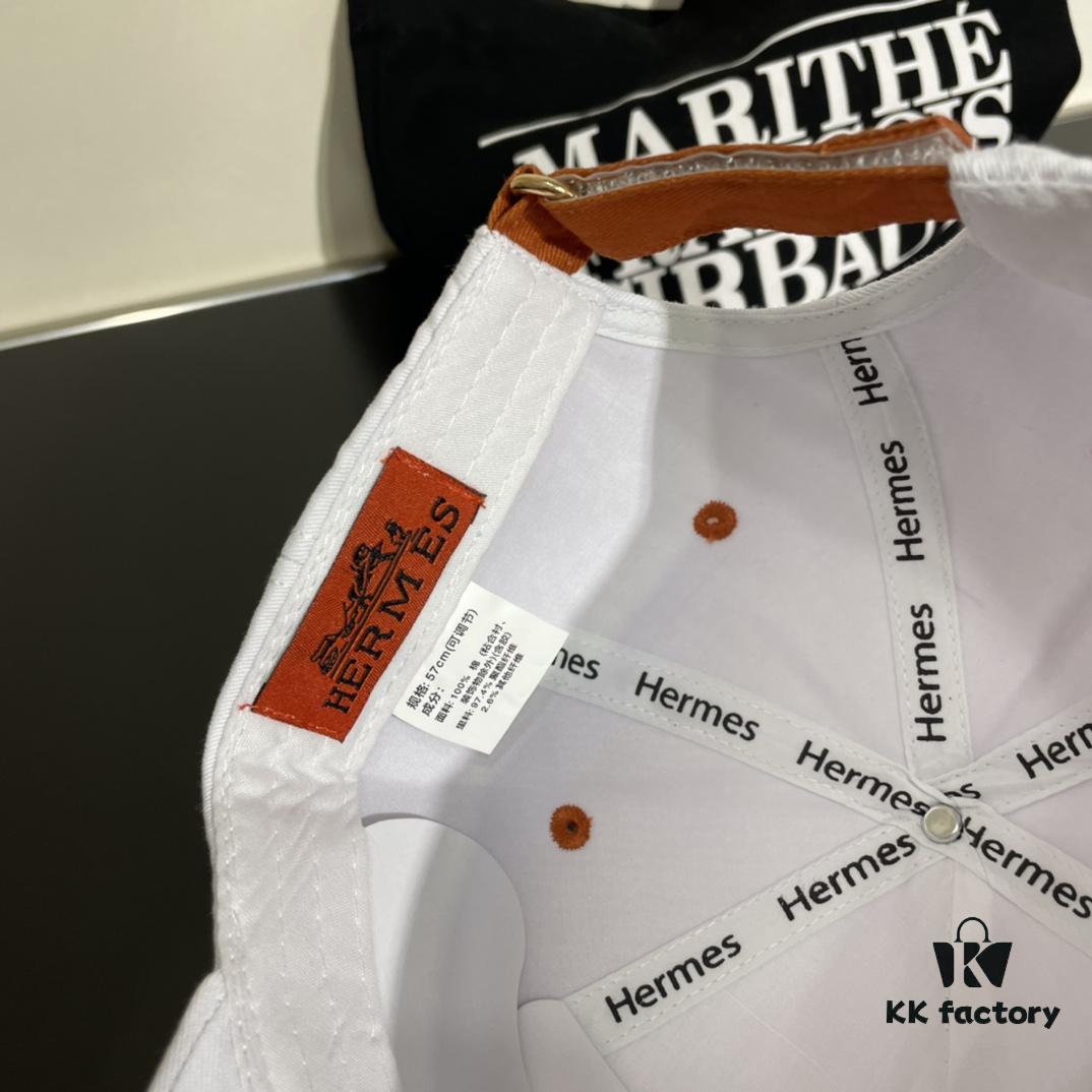 692fb9f099f2d84055c87982 New Arrival HERMÈS Latest Style Authentic Single Baseball Cap, Color-Blocked H, Official Mold Custom Made, Original Breathable Canvas Fabric with Factory Stainless Steel Adjustable Buckle, Exquisite Craftsmanship, Stylish and Handsome, Premium Quality