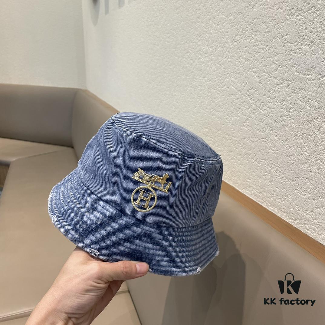 692fb9fe99f2d84055c87992 Hermes 2024 Fall/Winter 6cm Small Brim, American Vintage Washed Distressed Denim Fisherman Hat