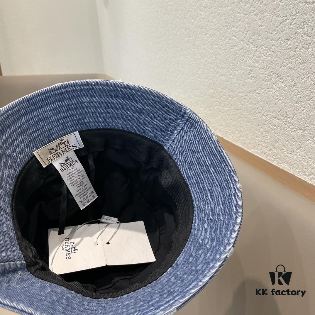 692fb9ff99f2d84055c87993 Hermes 2024 Fall/Winter 6cm Small Brim, American Vintage Washed Distressed Denim Fisherman Hat