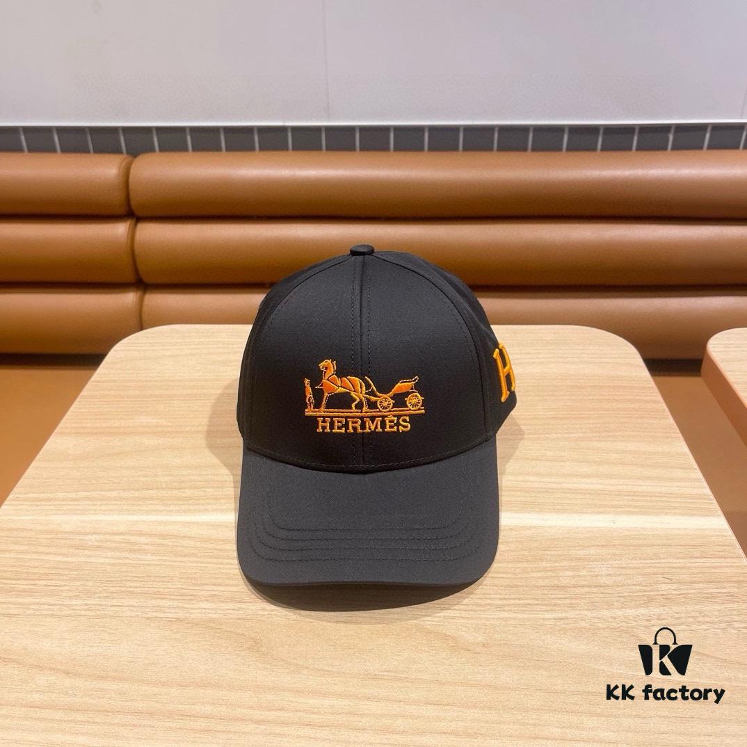 692fba0799f2d84055c8799d New Arrival HERMÈS (Hermes) Latest Original Order Baseball Cap, Color-Blocked H, Authentic Mold Customized, Original Breathable Canvas Fabric with Factory Stainless Steel Adjustable Buckle, Exquisite Craftsmanship, Stylish and Handsome, Premium Quality