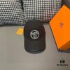 692fba2499f2d84055c879c1 Box with Cloth Bag, HERMÈS Original Quality Baseball Cap, Classic H Design, Authentic Mold Custom Made, Premium Canvas Fabric with Top Grain Leather, Original Factory Stainless Steel Adjustable Buckle, Exquisite Craftsmanship, Fashionable and Handsome, Superior Quality! Hat, Fisherman Cap, Baseball Cap, Knit Cap
