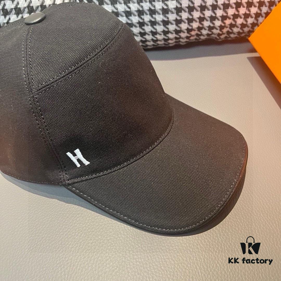 692fba3199f2d84055c879cf Box with Cloth Bag, HERMÈS Original Design Baseball Cap, Classic H, Authentic Mold Custom-Made, Premium Canvas Fabric with Genuine Top-Layer Leather, Original Factory Stainless Steel Adjustable Buckle, Exquisite Craftsmanship, Fashionable and Handsome, Superior Quality! Hat, Fisherman Cap, Baseball Cap, Knit Cap