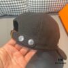 692fba3499f2d84055c879d1 Box with Cloth Bag, HERMÈS Original Design Baseball Cap, Classic H, Authentic Mold Custom-Made, Premium Canvas Fabric with Genuine Top-Layer Leather, Original Factory Stainless Steel Adjustable Buckle, Exquisite Craftsmanship, Fashionable and Handsome, Superior Quality! Hat, Fisherman Cap, Baseball Cap, Knit Cap