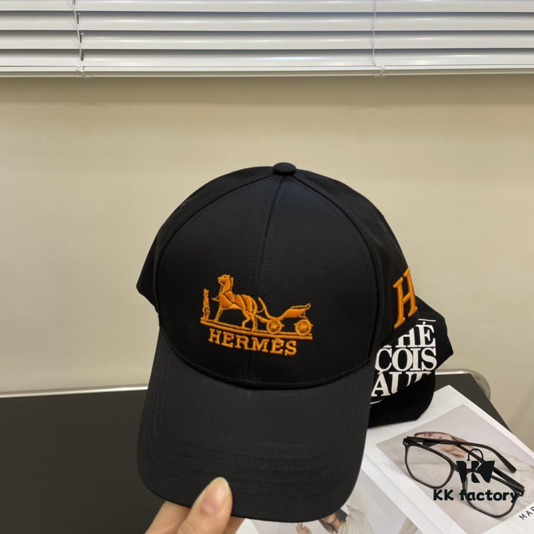 692fba5c99f2d84055c879fc New Arrival HERMÈS Latest Original Design Baseball Cap, Color-Block H Logo, Authentic Mold Custom Made, Premium Breathable Canvas Fabric with Original Factory Stainless Steel Adjustable Buckle, Exquisite Craftsmanship, Stylish and Handsome, Outstanding Quality