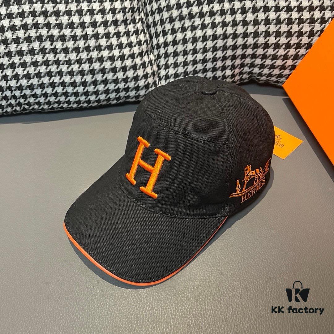 692fba7799f2d84055c87a1b Box with Cloth Bag, HERMÈS Original Order Baseball Cap, Classic H Design, Authentic Mold Custom Made, Premium Canvas Fabric with Top Layer Leather, Original Factory Stainless Steel Adjustable Buckle, Exquisite Craftsmanship, Fashionable and High Quality
