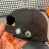 692fba7f99f2d84055c87a23 Box with Cloth Bag, HERMÈS Original Order Baseball Cap, Classic H Design, Authentic Mold Custom Made, Premium Canvas Fabric with Top Layer Leather, Original Factory Stainless Steel Adjustable Buckle, Exquisite Craftsmanship, Fashionable and High Quality