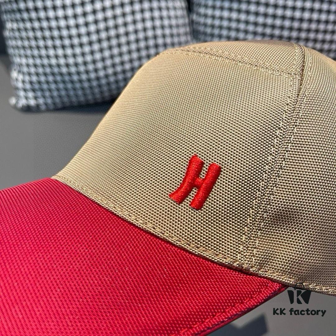 692fbaa799f2d84055c87a4e HERMÈS (Hermes) Latest Original Single Baseball Cap, Color-Block H Design, Authentic Mold Custom-Made, High-Quality Breathable Canvas Fabric with Genuine Top-Layer Leather, Original Factory Stainless Steel Adjustable Buckle