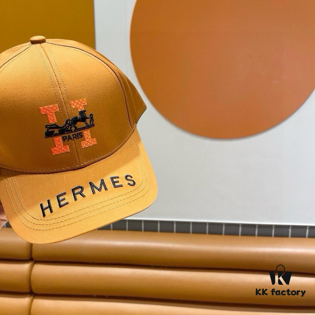692fbabb99f2d84055c87a63 New Arrival HERMÈS Latest Original Quality Baseball Cap, Color-Block H Design, Premium Craftsmanship with Authentic Molded Customization, Original Breathable Canvas Fabric and Factory Stainless Steel Adjustable Buckle, Exquisitely Made, Stylish and High-Quality