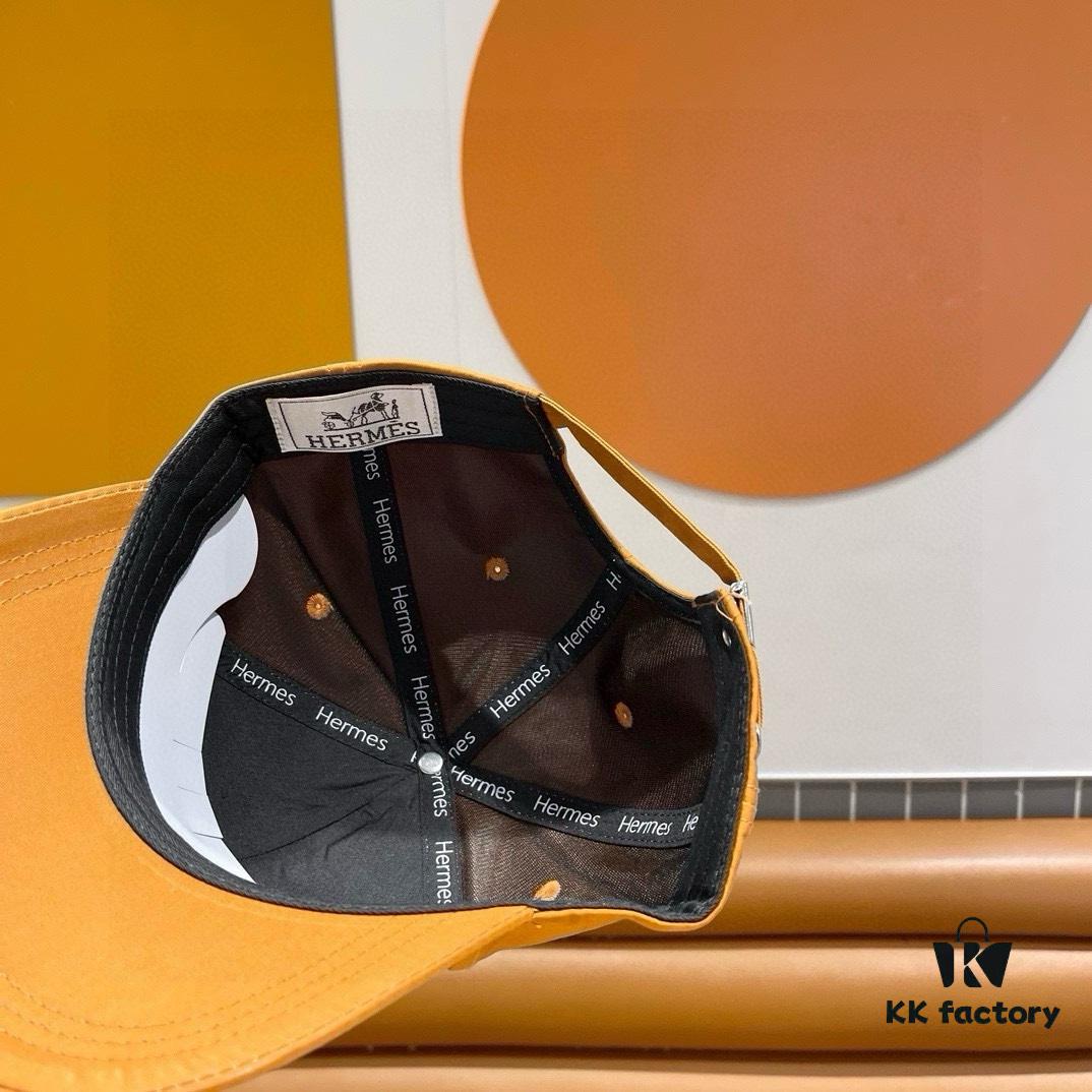 692fbac199f2d84055c87a67 New Arrival HERMÈS Latest Original Quality Baseball Cap, Color-Block H Design, Premium Craftsmanship with Authentic Molded Customization, Original Breathable Canvas Fabric and Factory Stainless Steel Adjustable Buckle, Exquisitely Made, Stylish and High-Quality