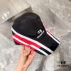 BALENCIAGA Official Style