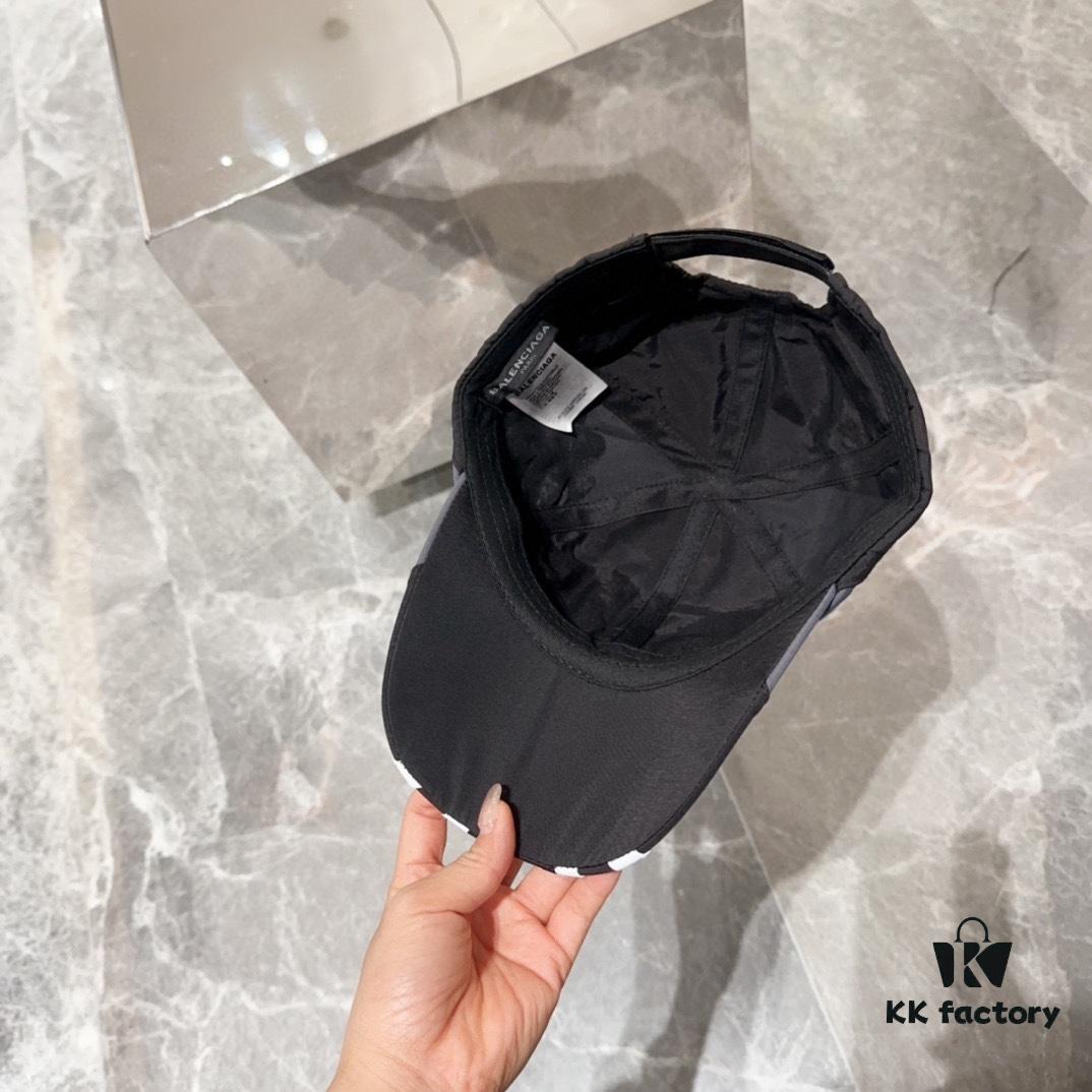 692fbb3c99f2d84055c87b07 BALENCIAGA Official Style