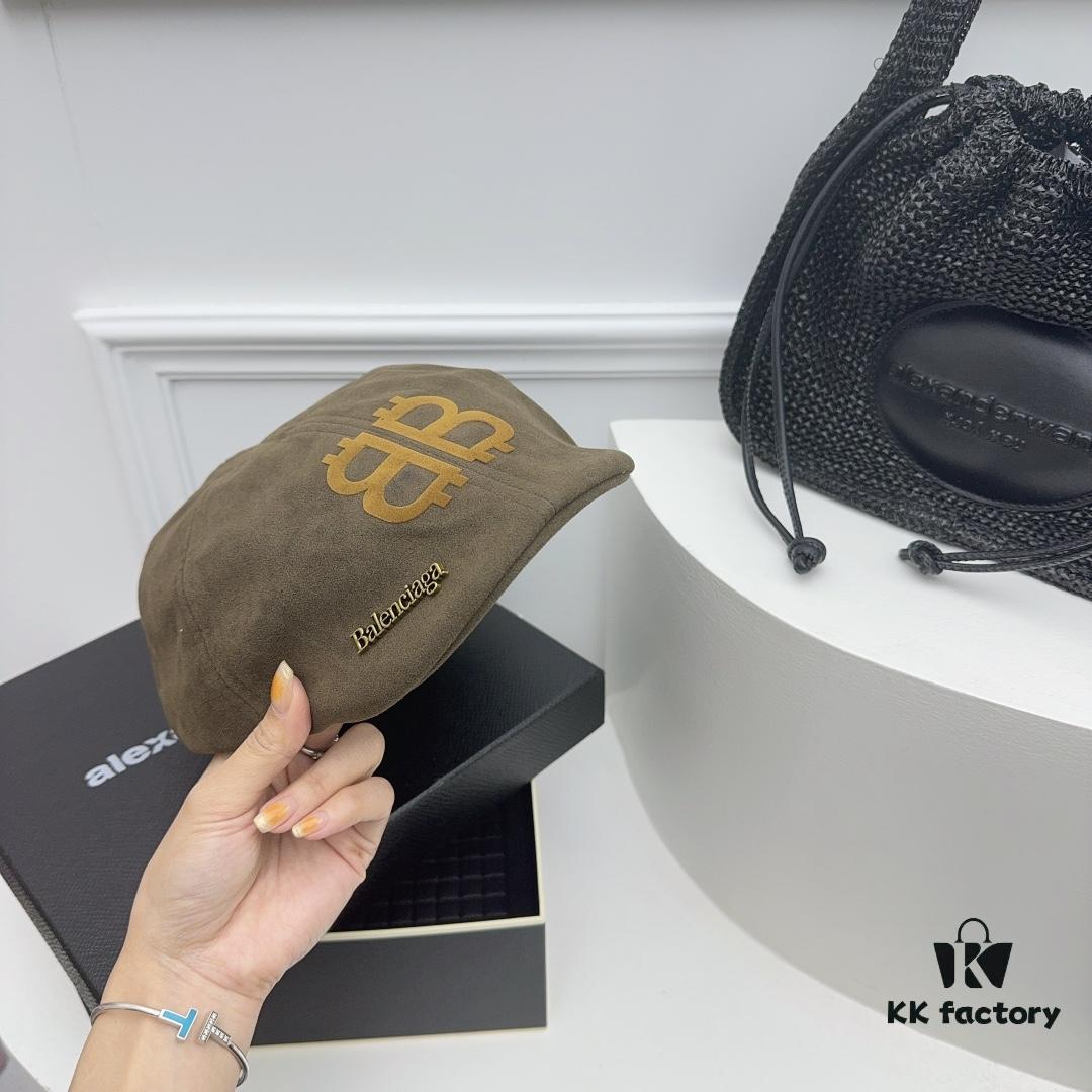 Balenciaga New Arrival ✓ Beige Vintage-Style Forward Cap, Early Autumn Suede Fabric with Exceptional Texture 🤎🖤