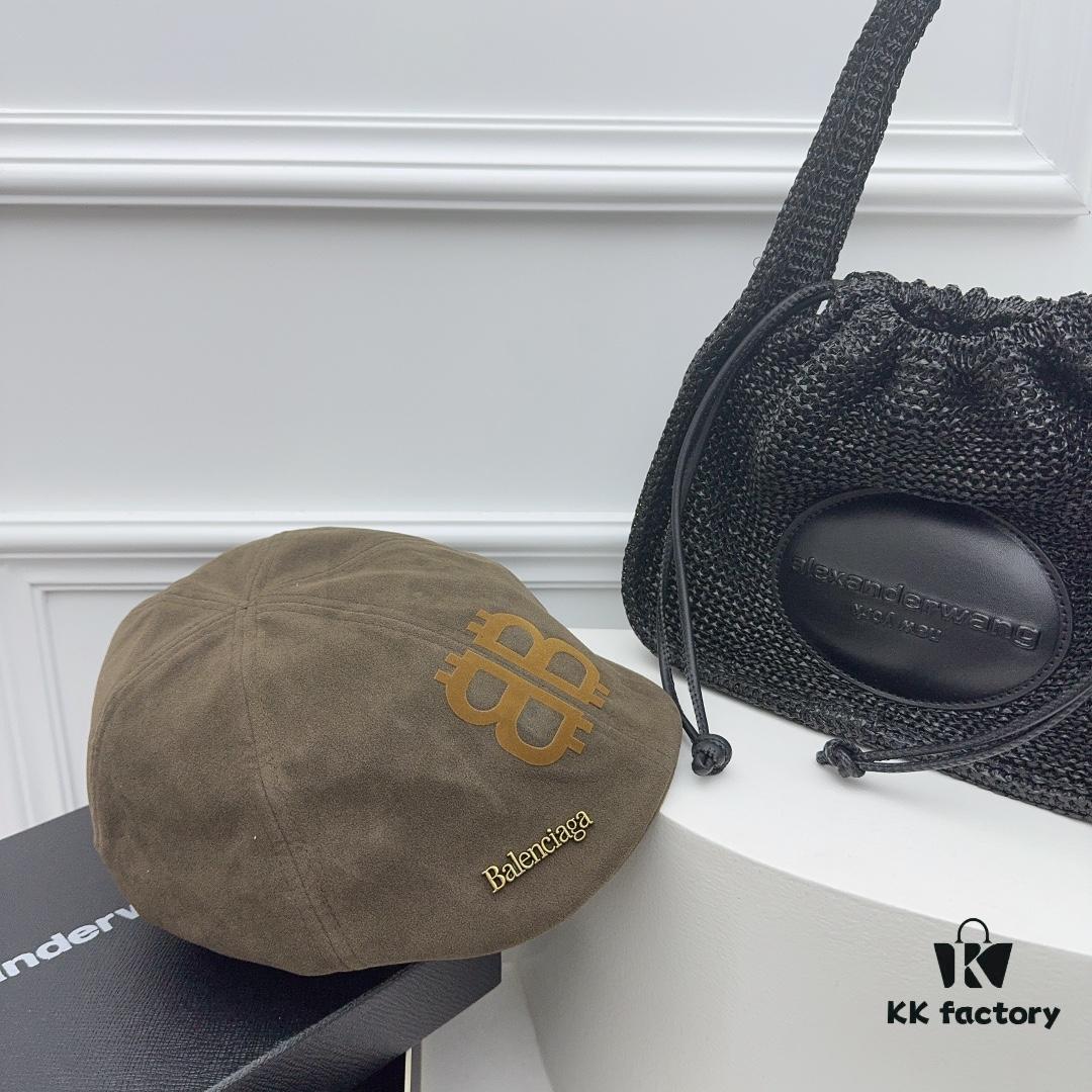 Balenciaga New Arrival ✓ Beige Vintage-Style Forward Cap, Early Autumn Suede Fabric with Exceptional Texture 🤎🖤