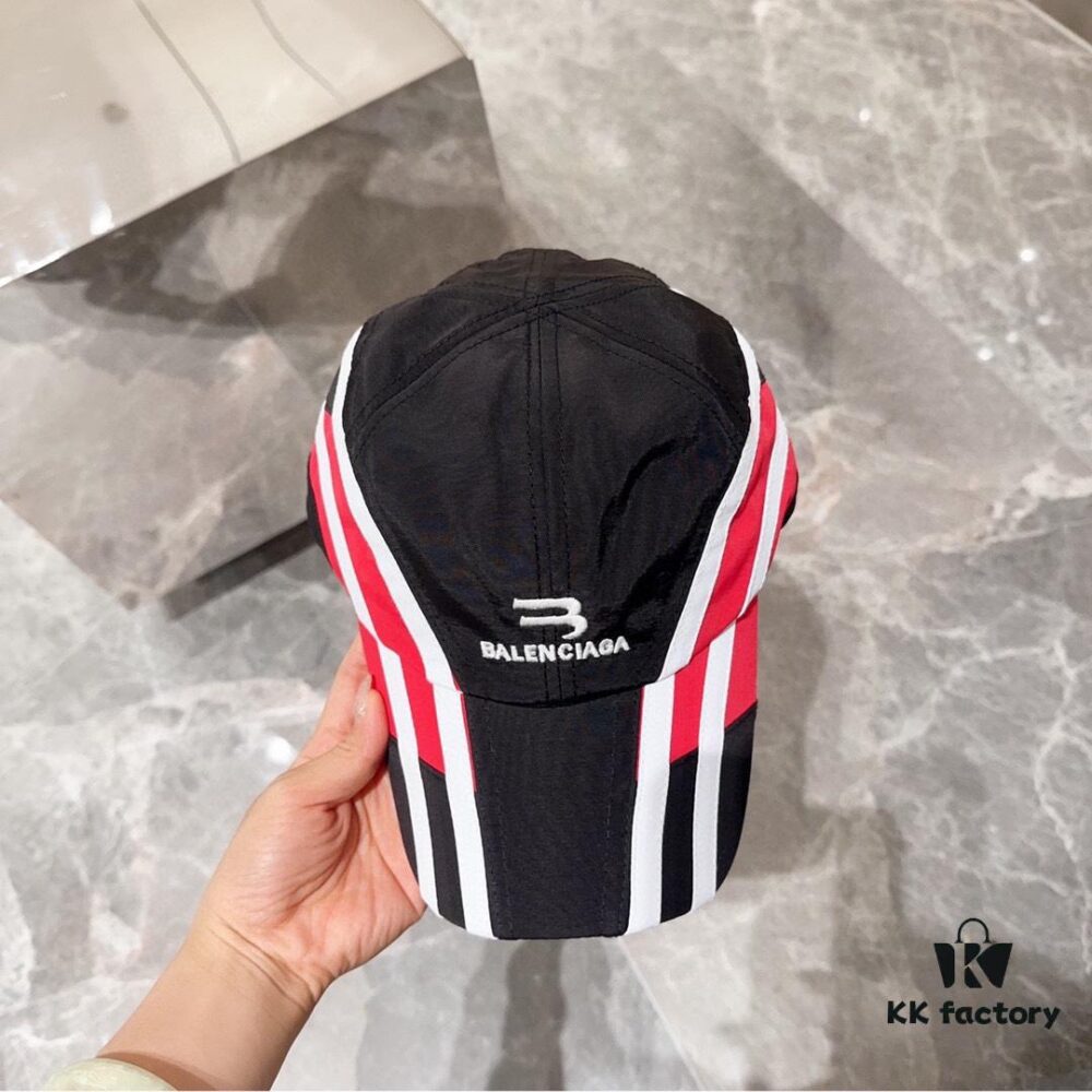 692fbbcb99f2d84055c87b95 BALENCIAGA Official Style
