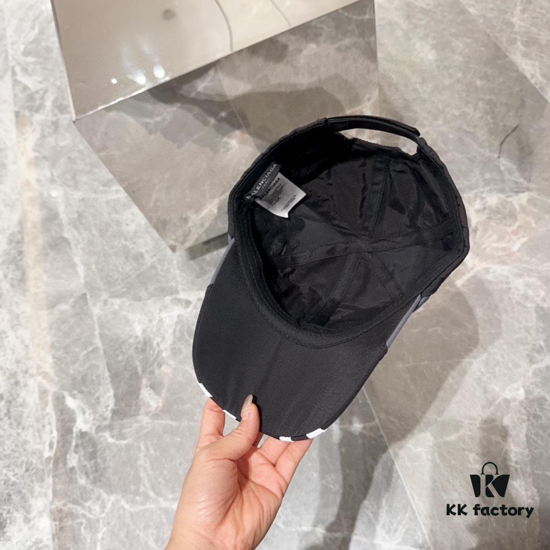 692fbbde99f2d84055c87ba5 BALENCIAGA Official Style