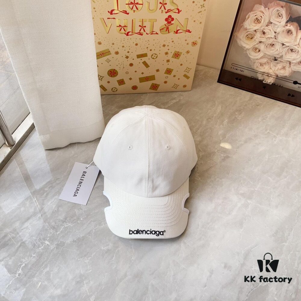 692fbbe199f2d84055c87ba7 Balencia ~ New Style Cut-out Baseball Cap
