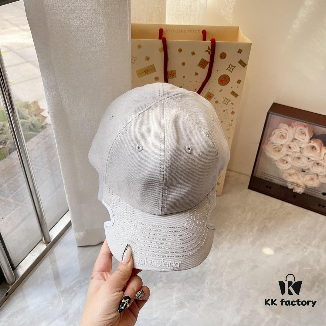Balencia ~ New Style Cut-out Baseball Cap