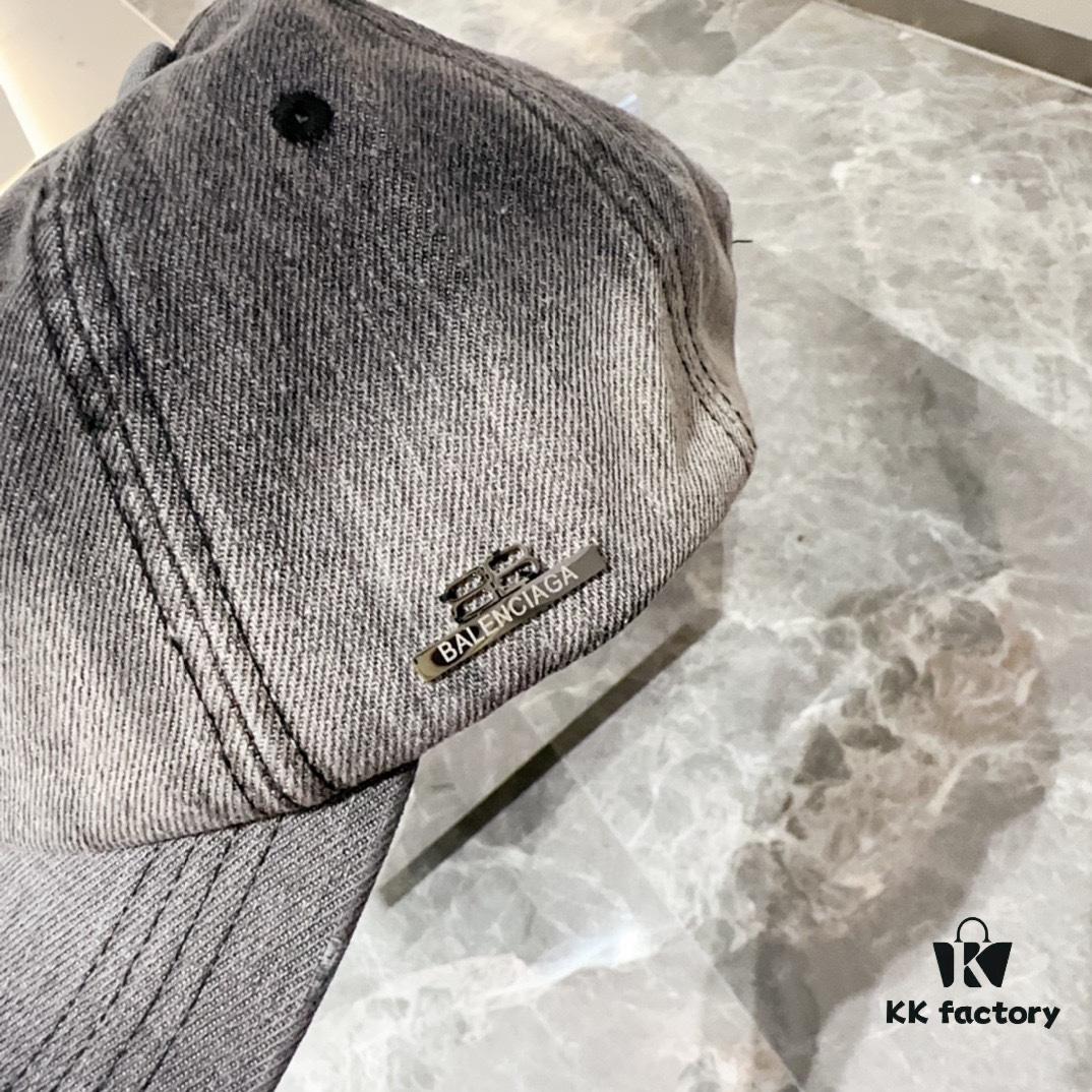 692fbc2a99f2d84055c87bdf BALENCIAGA New Spring Arrival Stylish Baseball Cap, High-Quality Denim Fabric, Excellent Breathability, Suitable for All Seasons