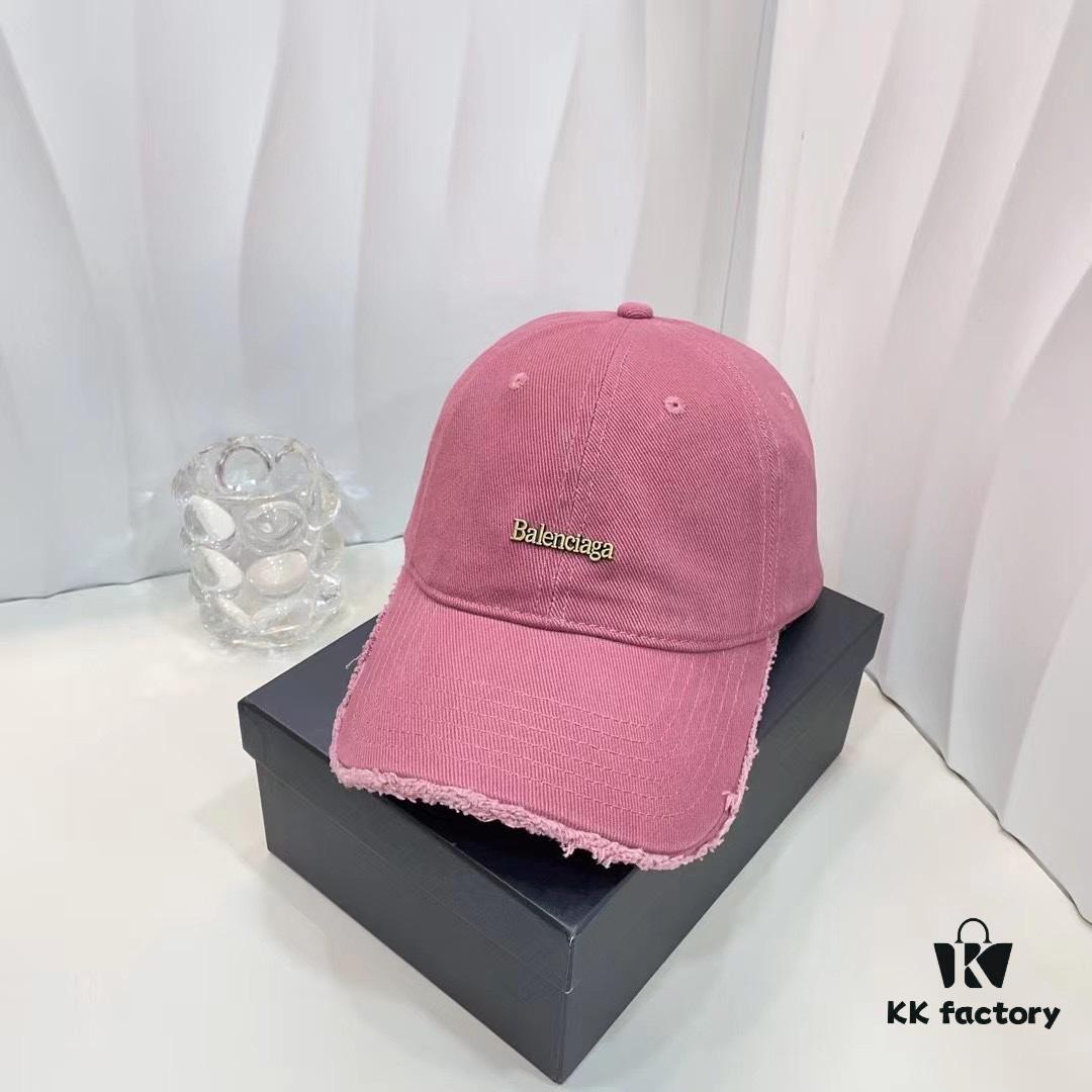 692fbc3c99f2d84055c87bf4 Balencia ~ New Style Frayed Brim Baseball Cap
