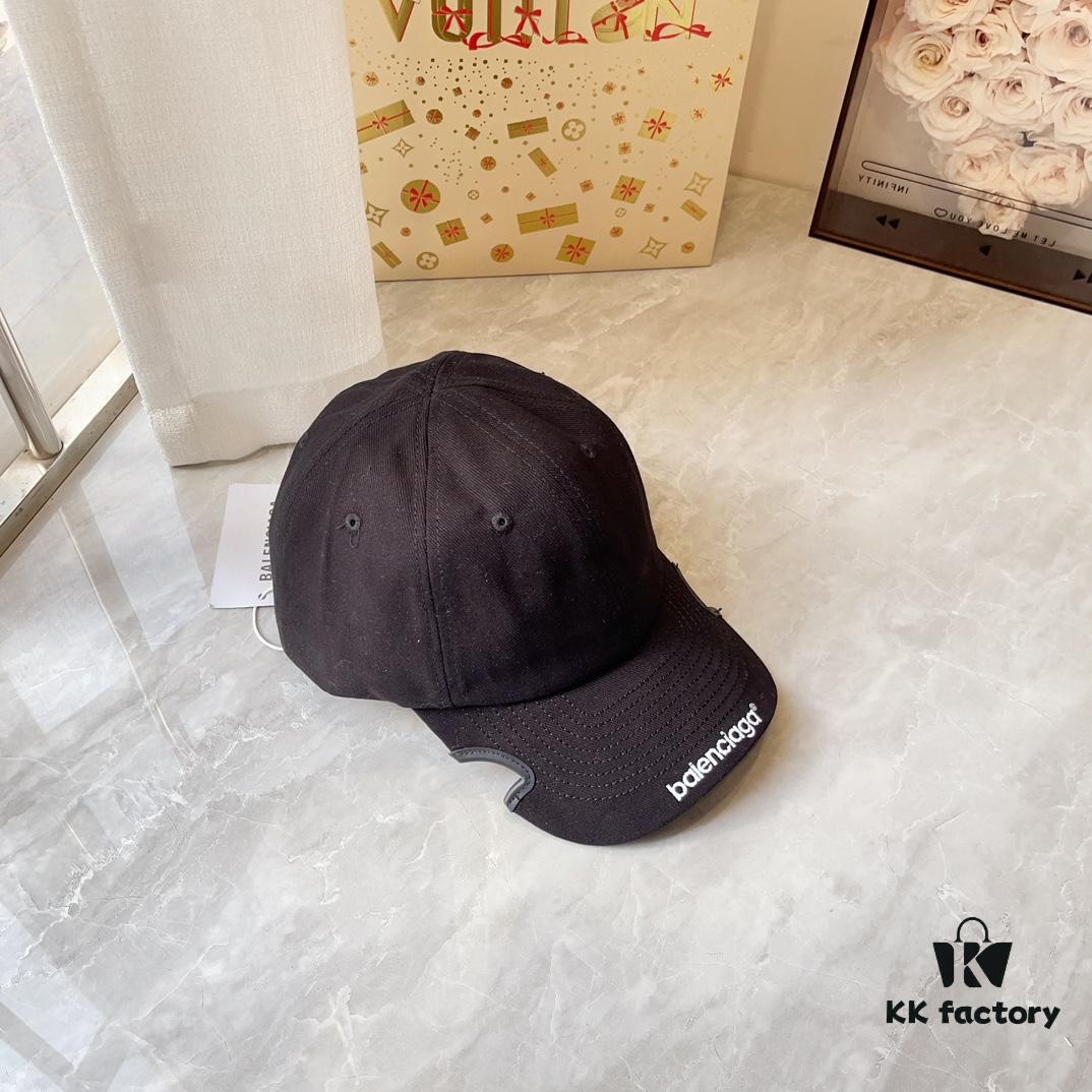 692fbc5a99f2d84055c87c0e Balencia ~ New Style Cut-out Baseball Cap