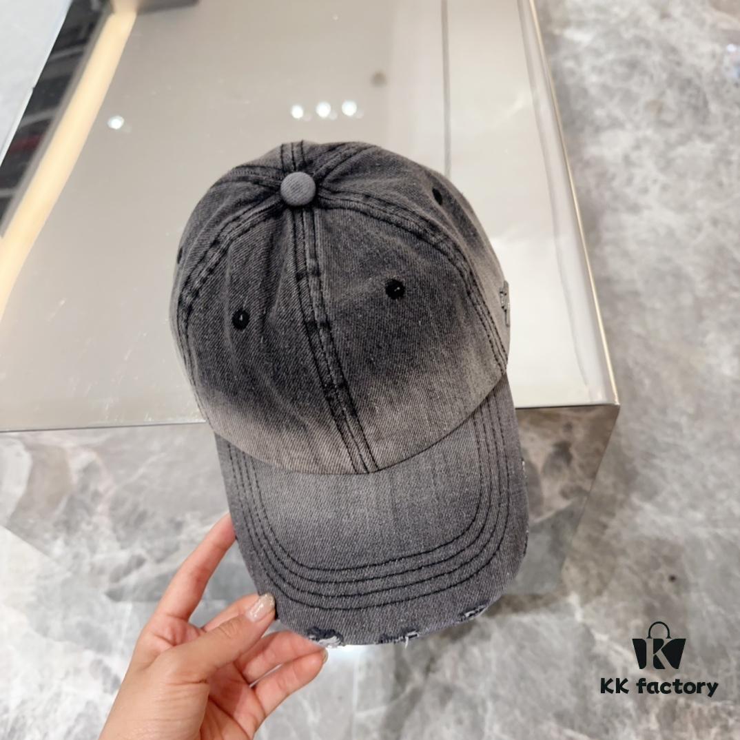 692fbc7199f2d84055c87c28 BALENCIAGA New Spring Arrival Stylish Baseball Cap, High-Quality Denim Fabric, Excellent Breathability, Suitable for All Seasons
