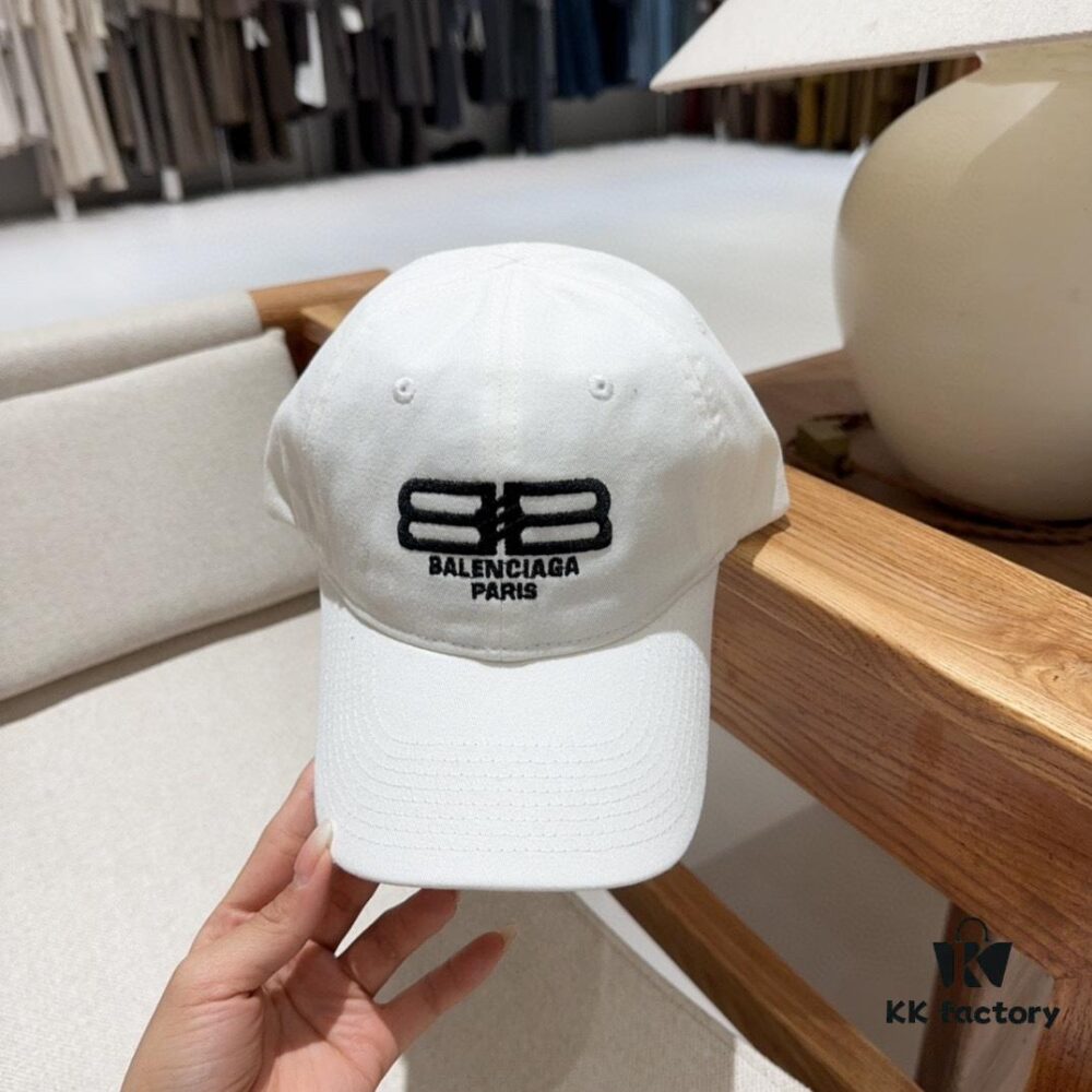 692fbc9799f2d84055c87c57 BALENCIAGA Spring New Arrival Stylish Baseball Cap with Excellent Breathability, Unisex Fashion Knit Cap for All Seasons