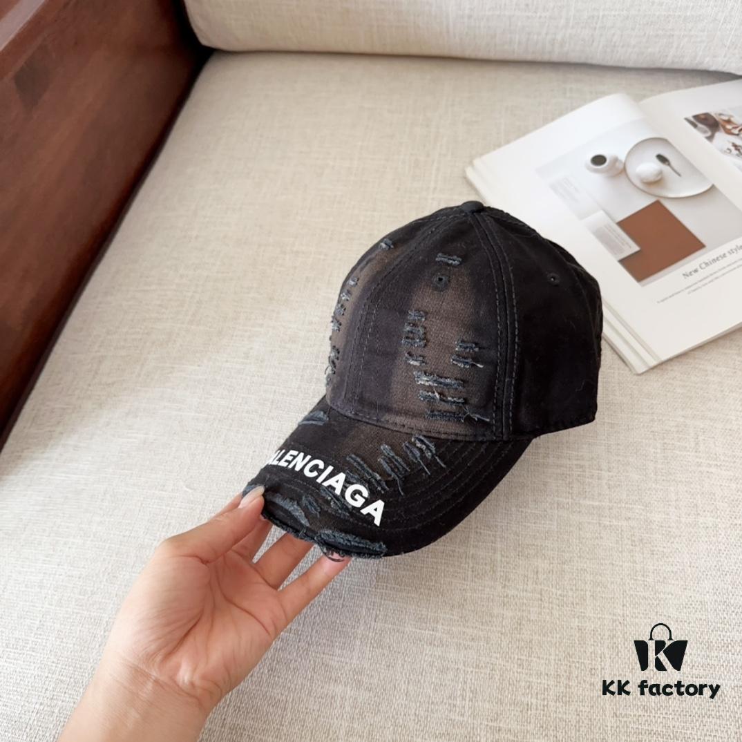 692fbd8499f2d84055c87d60 BALENCIAGA New Arrival Stylish Baseball Cap, High-Quality Breathable Design for All Seasons