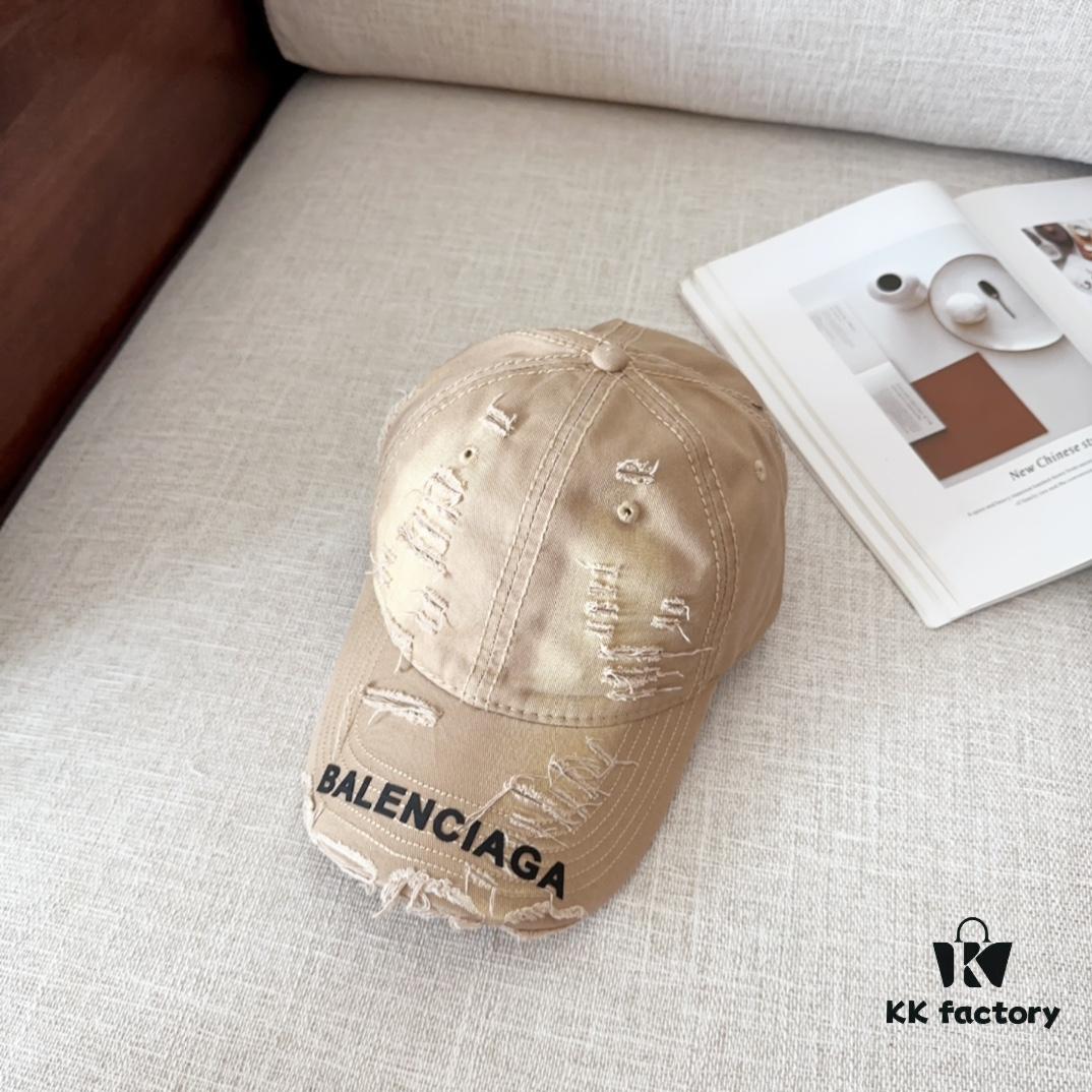 692fbd9499f2d84055c87d6b BALENCIAGA New Arrival Stylish Baseball Cap, High-Quality Breathable Design for All Seasons