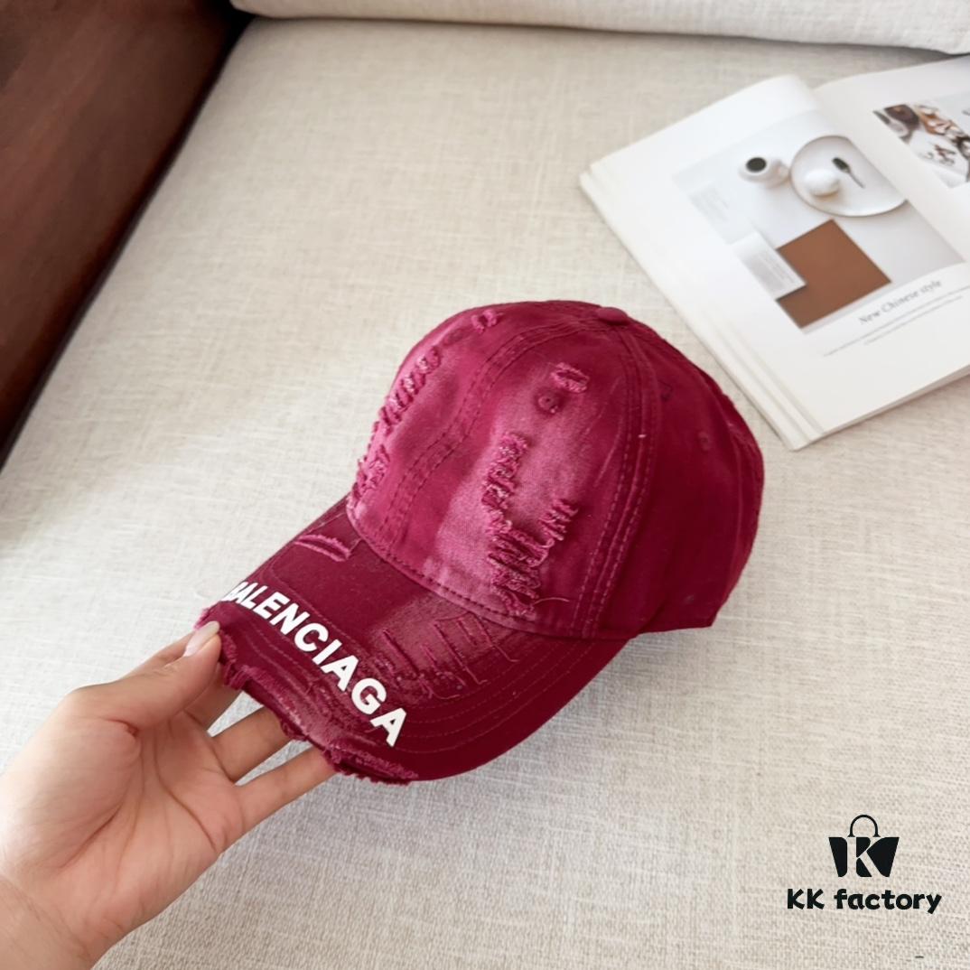 692fbda799f2d84055c87d7b BALENCIAGA New Arrival Stylish Baseball Cap, High-Quality Breathable Design for All Seasons
