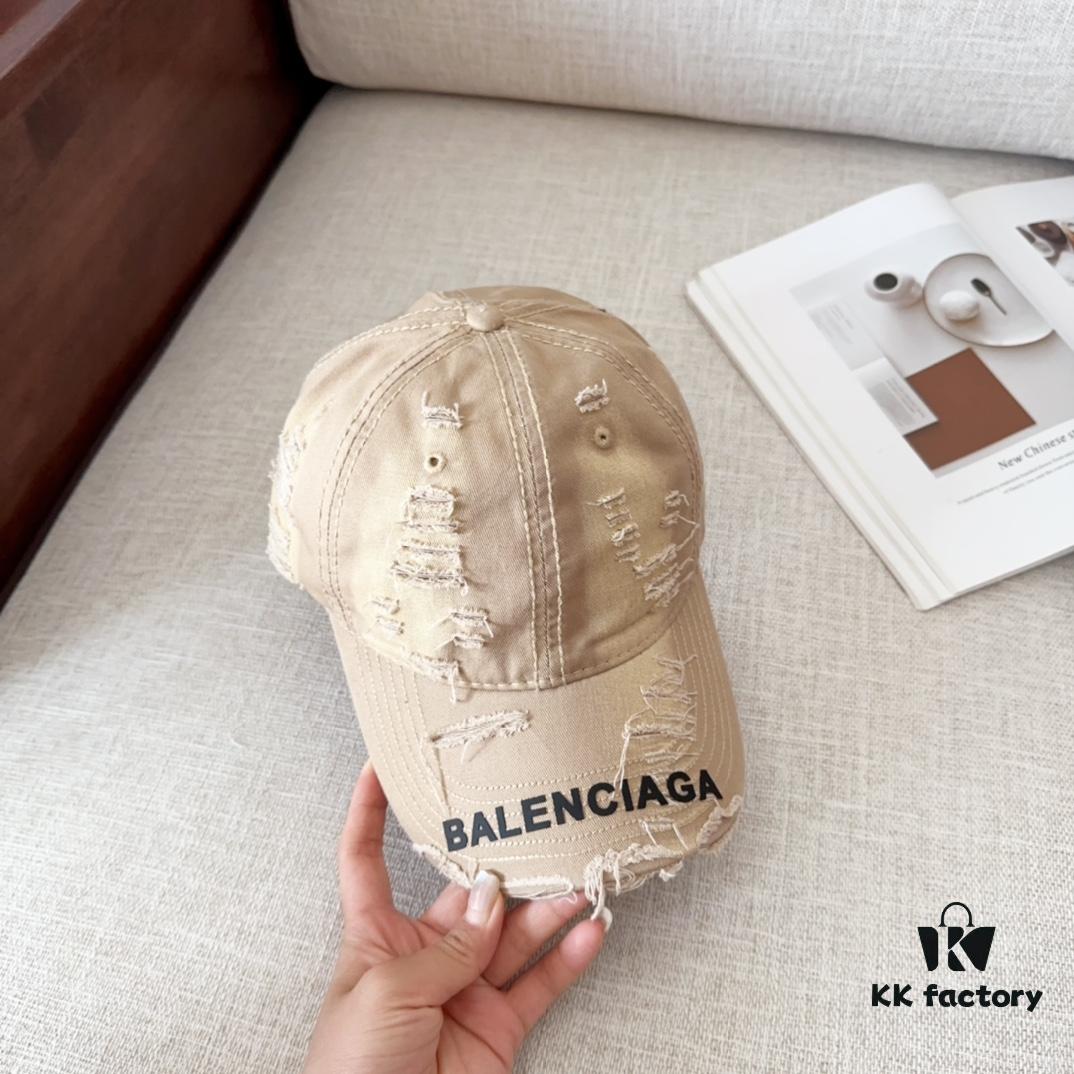 692fbda999f2d84055c87d7c BALENCIAGA New Arrival Stylish Baseball Cap, High-Quality Breathable Design for All Seasons