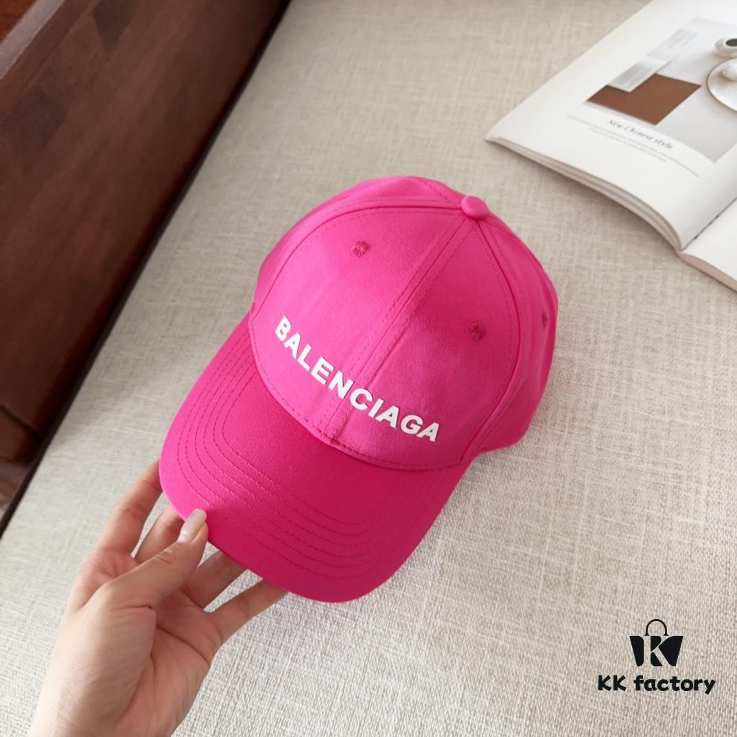 692fbdb899f2d84055c87d8c BALENCIAGA New Arrival Stylish Baseball Cap, High-Quality Breathable Design for All Seasons
