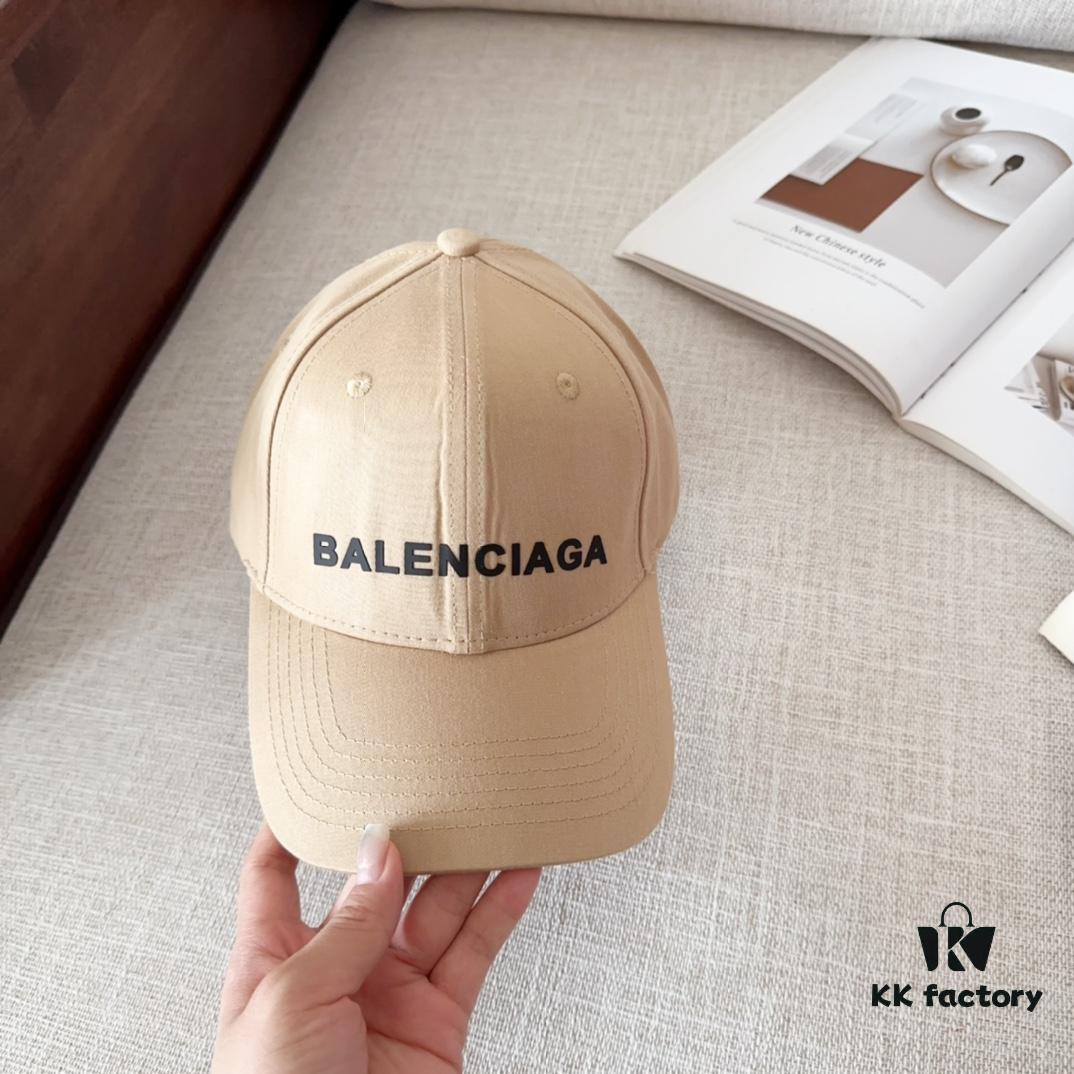 692fbdc599f2d84055c87d9c BALENCIAGA New Arrival Stylish Baseball Cap, High-Quality Breathable Design for All Seasons