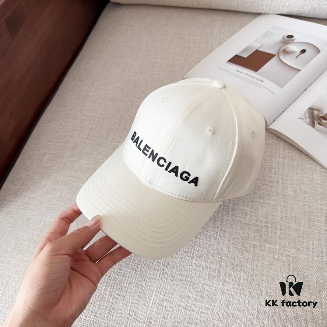 692fbdd699f2d84055c87db4 BALENCIAGA New Arrival Stylish Baseball Cap, High-Quality Breathable Design for All Seasons