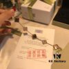 692fbe1299f2d84055c87e08 【🍀VCA New Arrival】VCA Overseas Points Gift Five-Petal Gray Mother-of-Pearl Bracelet, Natural Gray Shell Inlaid with Sparkling Brilliant Crystals ✨, 925 Sterling Silver + 18K Real Gold Plated Bracelet, Adjustable Length: 19cm, Complete Gift Box Packaging with Scan Code, NOT FOR SALE
