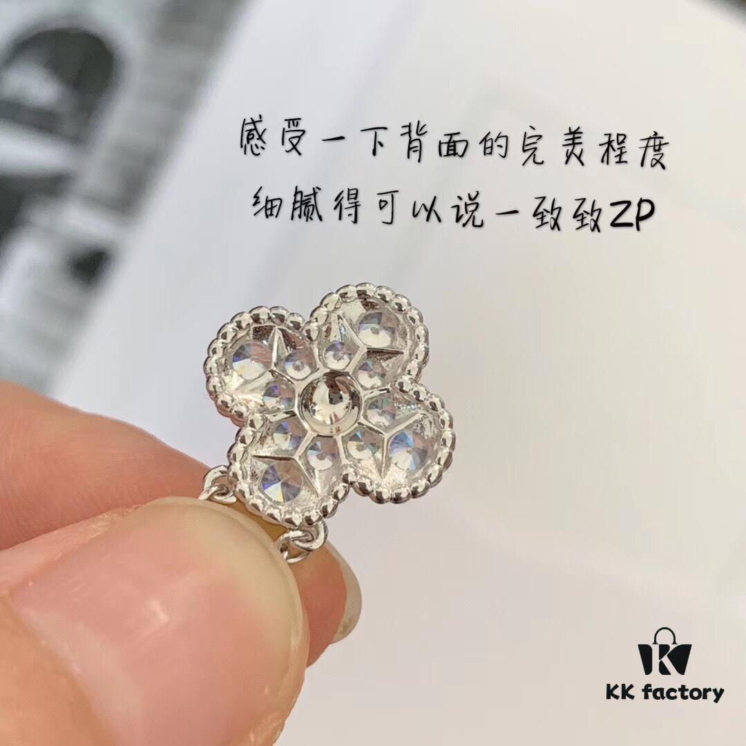 692fbe4999f2d84055c87e65 VCA Full Diamond 5-Flower Clover Necklace