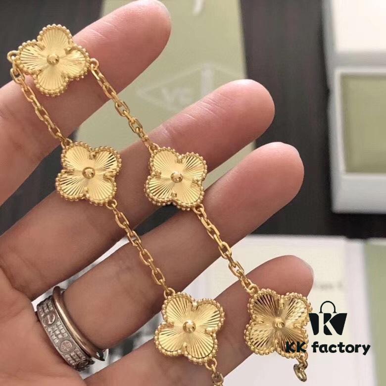 692fbe4e99f2d84055c87e73 Van Cleef & Arpels VCA 2019 Alhambra Radiant Five-Leaf Bracelet in Yellow Gold, Real Item, Shimmering and Unique Design